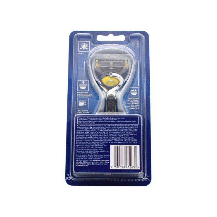 Gillette Fusion 5 Proshield Shaving Machine with 1 Razor Replacement 